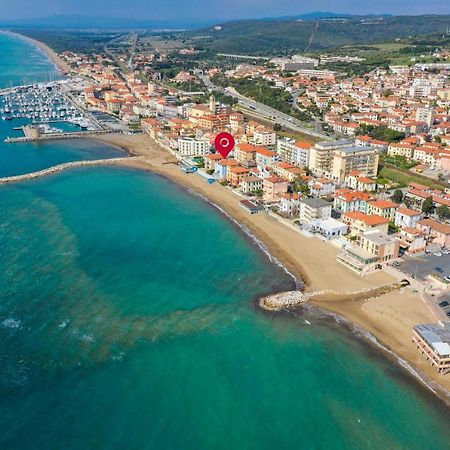 Villa Lilla Sulla Spiaggia Di San Vincenzo Luxury Kültér fotó