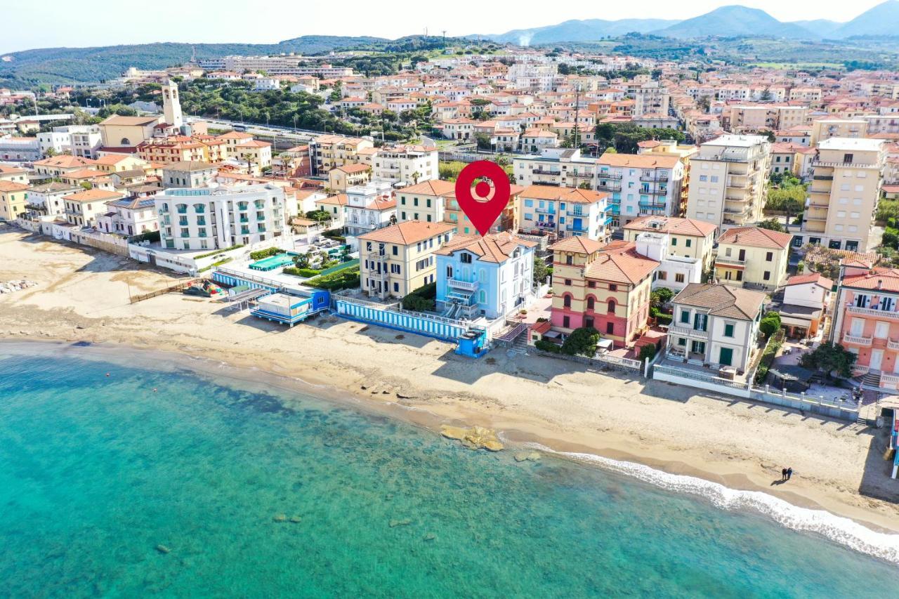 Villa Lilla Sulla Spiaggia Di San Vincenzo Luxury Kültér fotó