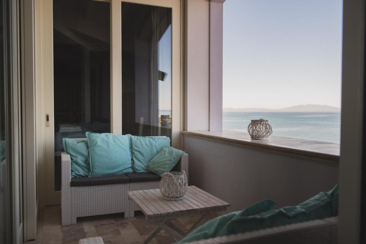 Villa Lilla Sulla Spiaggia Di San Vincenzo Luxury Kültér fotó