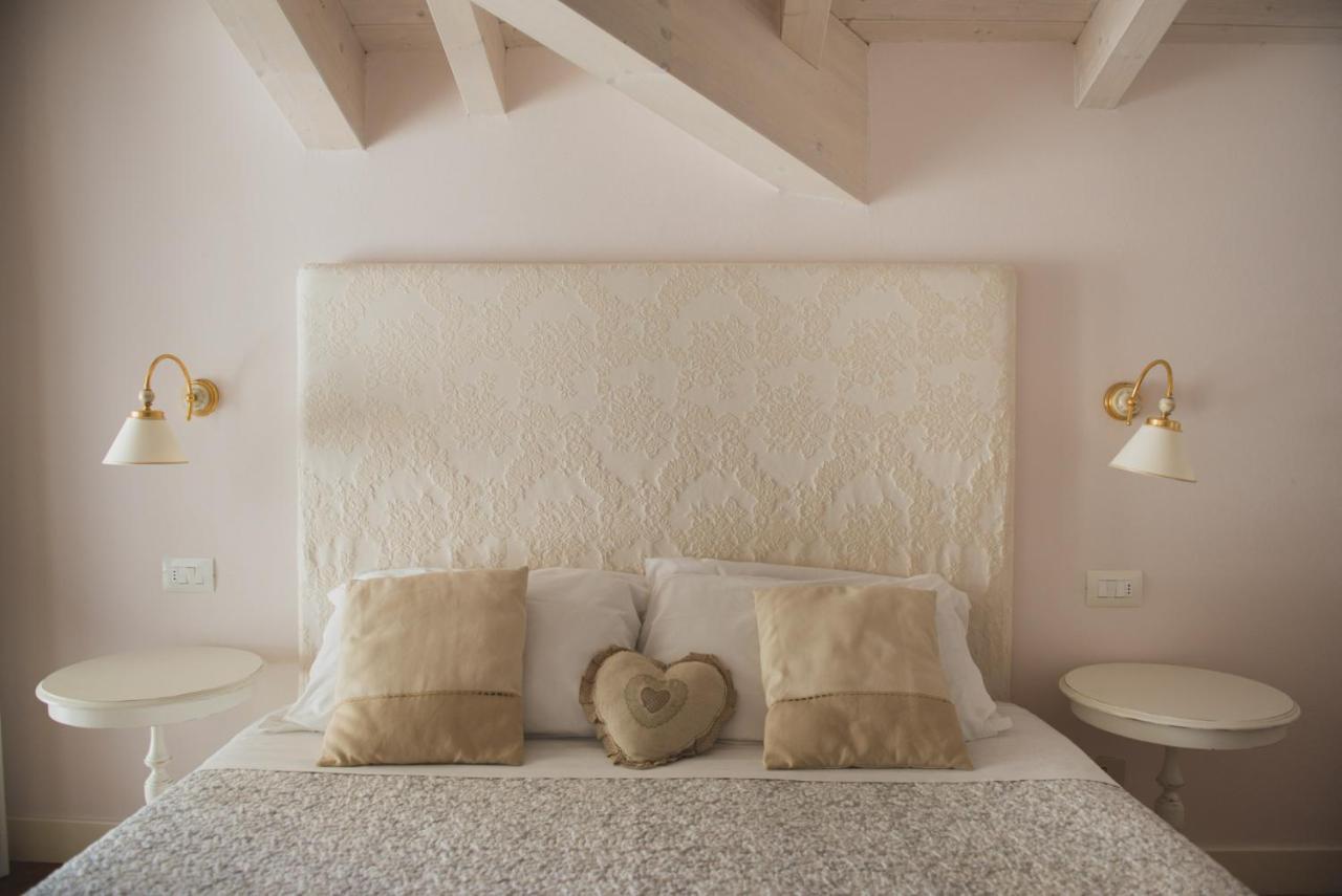 Villa Lilla Sulla Spiaggia Di San Vincenzo Luxury Kültér fotó