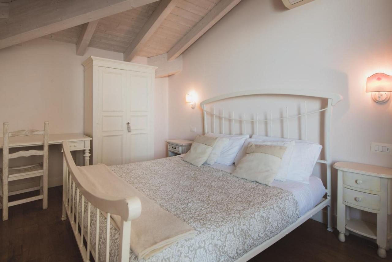 Villa Lilla Sulla Spiaggia Di San Vincenzo Luxury Kültér fotó